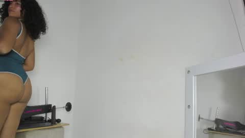 lissa_petitee online show from June 20, 12:58 am
