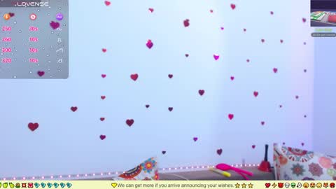 Snapshot of lissabear chatting on February 26, 10:20 pm Sara Lucia online show from February 26, 10:20 pm