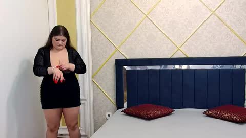 Lisa online show from September 17, 4:19 pm