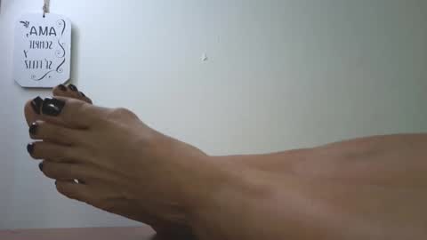 Snapshot of lissafeethot chatting on September 24, 3:59 pm Lissafeethot online show from September 24, 3:59 pm