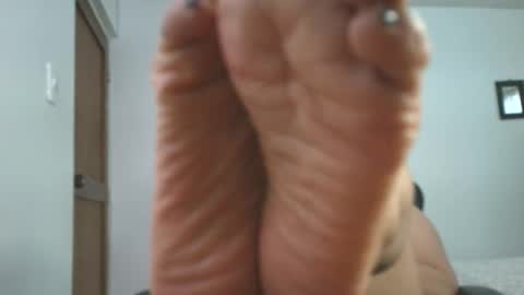 Snapshot of lissafeethot chatting on November 21, 8:51 pm Lissafeethot online show from November 21, 8:51 pm