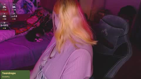 Lissa online show from April 21, 4:12 pm