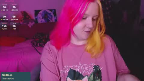 Snapshot of lissamuff chatting on June 11, 3:32 pm Lissa online show from June 11, 3:32 pm