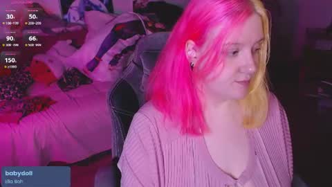 Snapshot of lissamuff chatting on June 21, 4:20 pm Lissa online show from June 21, 4:20 pm