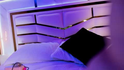 lisse_palmerr online show from February 19, 1:40 am