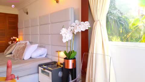 Snapshot of lissetlong69 chatting on September 25, 8:12 pm Lisseth Long  online show from September 25, 8:12 pm