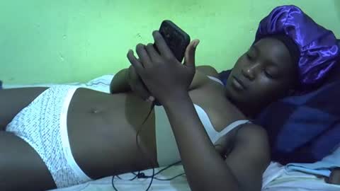 Snapshot of lisssa01 chatting on September 10, 10:26 am lisssa01 online show from September 10, 10:26 am