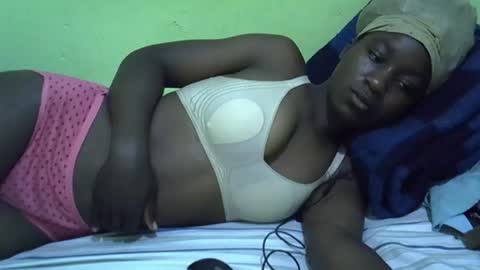 Snapshot of lisssa01 chatting on September 14, 4:11 am lisssa01 online show from September 14, 4:11 am