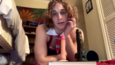 Peaches online show from October 13, 5:51 am