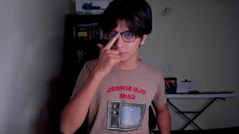 Snapshot of literateboy chatting on June 20, 1:41 am Literateboy online show from June 20, 1:41 am