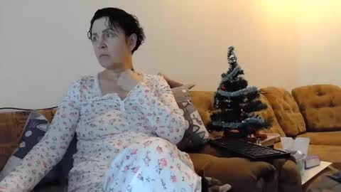 Snapshot of litisialove455 chatting on December 29, 8:44 am litisialove455 online show from December 29, 8:44 am