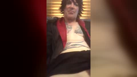 Snapshot of litknick14 chatting on June 18, 1:15 pm litknick14 online show from June 18, 1:15 pm