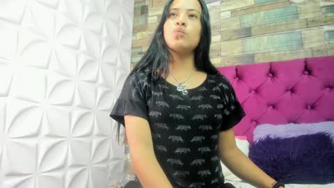 VANESSA online show from April 9, 1:27 pm