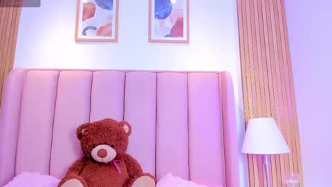 Snapshot of litlle_chanel chatting on September 20, 11:44 am  Channel  online show from September 20, 11:44 am