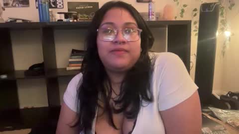 Snapshot of littldeath chatting on October 23, 6:02 am littldeath online show from October 23, 6:02 am