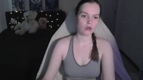 little__flowers online show from April 26, 9:29 am