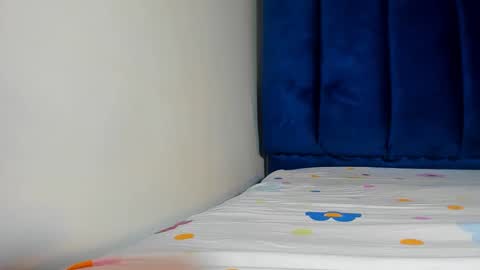 Snapshot of little_africa chatting on February 25, 10:37 am little_africa online show from February 25, 10:37 am