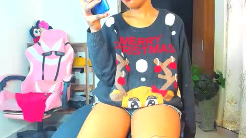 Snapshot of little_africa chatting on October 16, 7:42 am little_africa online show from October 16, 7:42 am