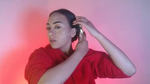 Snapshot of little_aphrodite2 chatting on October 16, 3:07 am Aliciaparaisss online show from October 16, 3:07 am