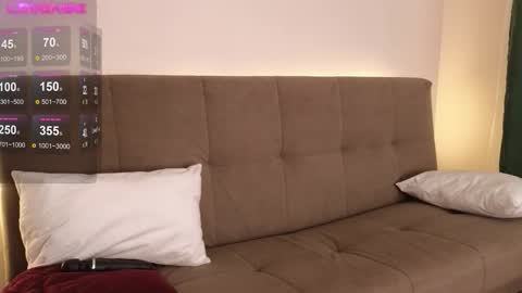 Snapshot of little_bliss chatting on October 7, 11:13 pm little_bliss online show from October 7, 11:13 pm