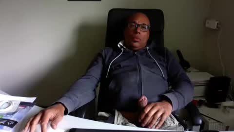 Snapshot of little_buddha chatting on May 18, 9:59 am Pure Black Power online show from May 18, 9:59 am