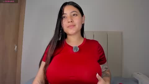 Snapshot of little_caro13 chatting on July 30, 3:05 am Independent model carolina online show from July 30, 3:05 am