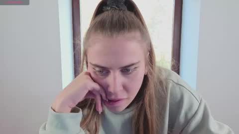 Snapshot of little_cu1tie chatting on October 20, 7:20 am Margo online show from October 20, 7:20 am