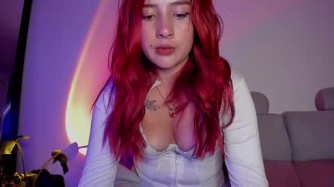 Snapshot of little_emilyd chatting on May 1, 10:58 pm Emily online show from May 1, 10:58 pm