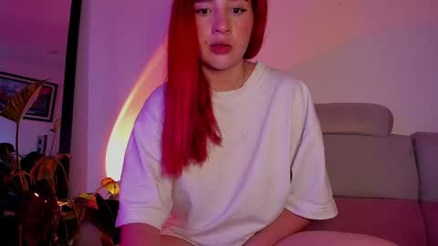 Snapshot of little_emilyd chatting on May 5, 11:51 am Emily online show from May 5, 11:51 am