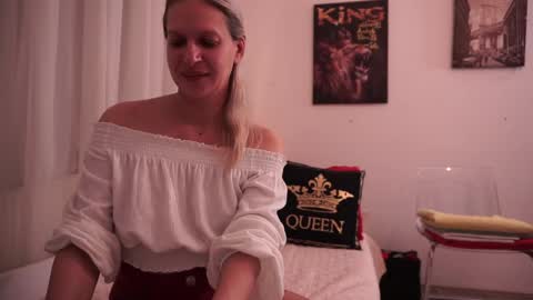 little_heart_andreea online show from January 28, 10:01 pm