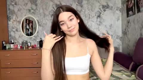 Viiola online show from November 29, 5:10 am