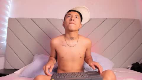 Snapshot of little_kris1 chatting on October 9, 12:14 pm little_kris1 online show from October 9, 12:14 pm