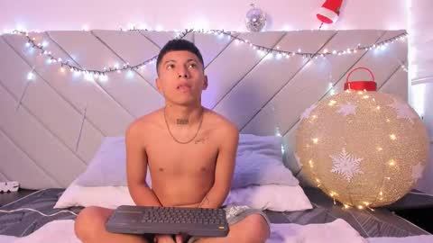 Snapshot of little_kris1 chatting on November 21, 12:26 pm little_kris1 online show from November 21, 12:26 pm