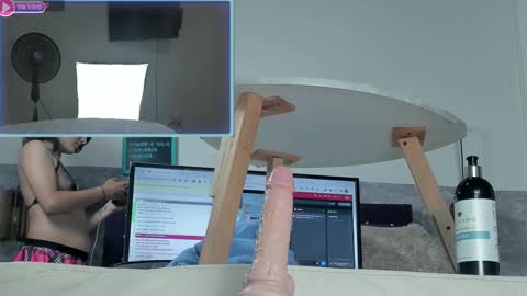 Lili online show from January 12, 4:00 am