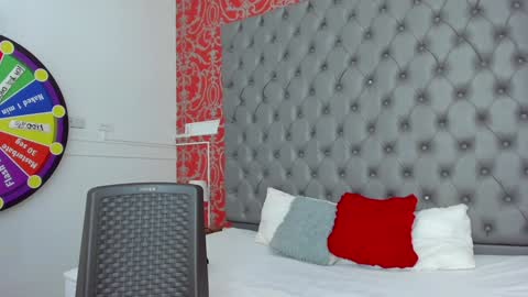 little_lilith_apple online show from January 25, 6:57 pm