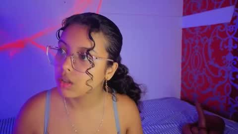 little_lilith_apple online show from November 2, 11:01 am