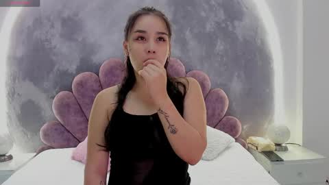 little_melanie online show from April 20, 1:58 pm