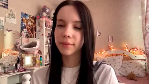 Snapshot of little_milou chatting on October 16, 12:39 pm Milou online show from October 16, 12:39 pm