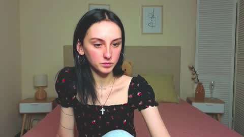 Snapshot of little_mollee chatting on October 13, 8:53 pm little_mollee online show from October 13, 8:53 pm