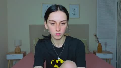 Snapshot of little_mollee chatting on October 17, 9:06 pm little_mollee online show from October 17, 9:06 pm