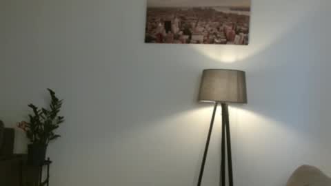 Snapshot of little_nicole_ chatting on October 1, 1:39 pm Nicole online show from October 1, 1:39 pm