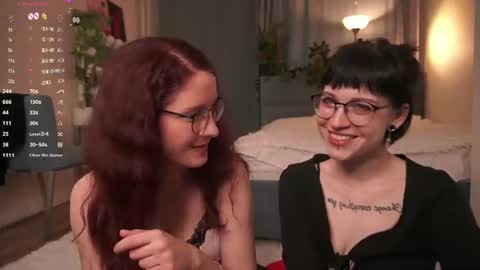 Snapshot of little_poetry chatting on June 15, 9:06 pm Kiki online show from June 15, 9:06 pm