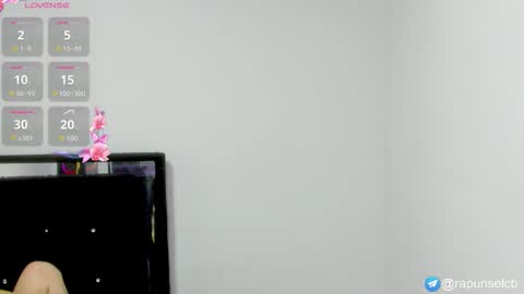 RAPUNSEL AND CAIN online show from September 30, 1:27 pm