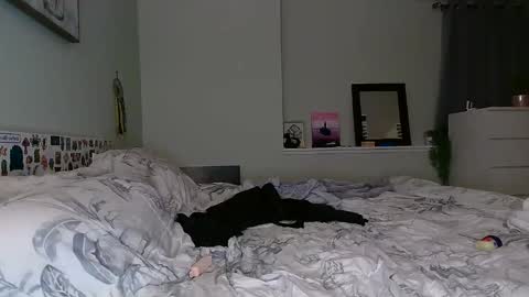 little redxx online show from February 2, 2:48 am