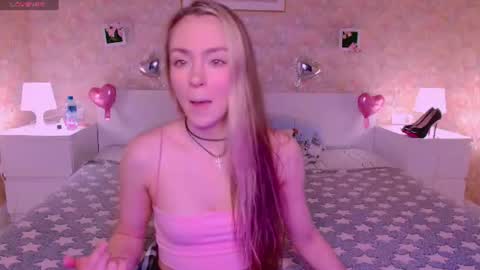 Snapshot of little_rockk chatting on June 27, 10:53 am little_rockk online show from June 27, 10:53 am