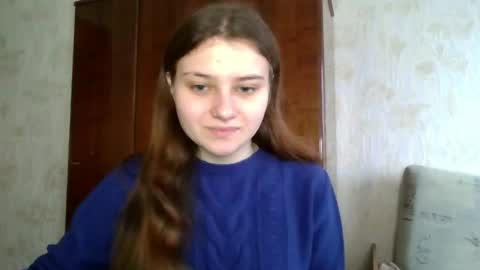 little_shygirl_ online show from January 30, 6:56 am