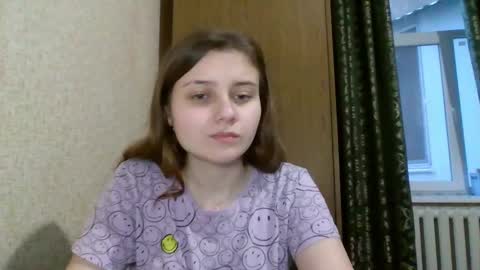 little_shygirl_ online show from February 4, 2:53 pm
