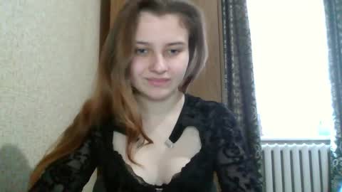 little_shygirl_ online show from February 5, 11:34 am