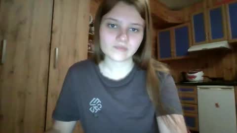 little_shygirl_ online show from September 30, 4:17 am