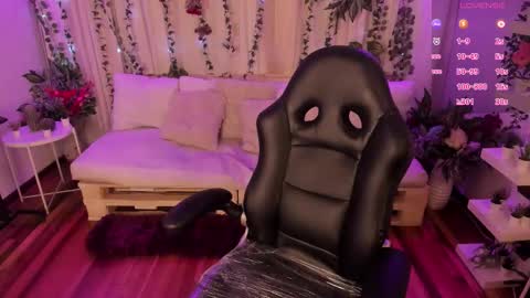 Xiom online show from February 11, 11:54 pm